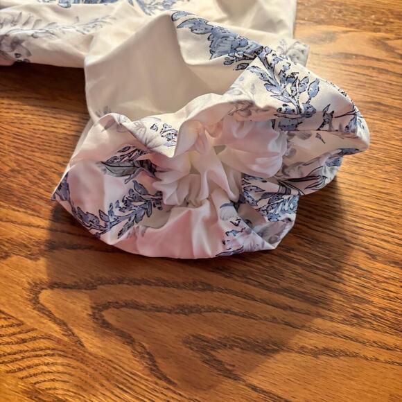 Shein White and Blue Floral 3/4 sleeve Dress Size S Peek a Boo Waist - Picture 16 of 16